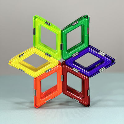 Op maat gemaakte magnetische geometrische tegels blokken voor 3 jaar + Kinderen gratis monster